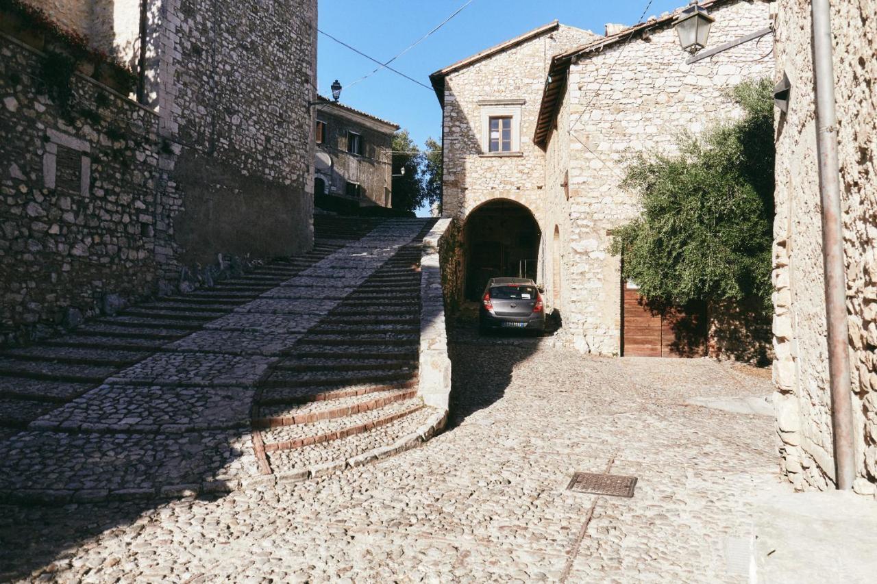 Albergo Diffuso Crispolti Labro Экстерьер фото