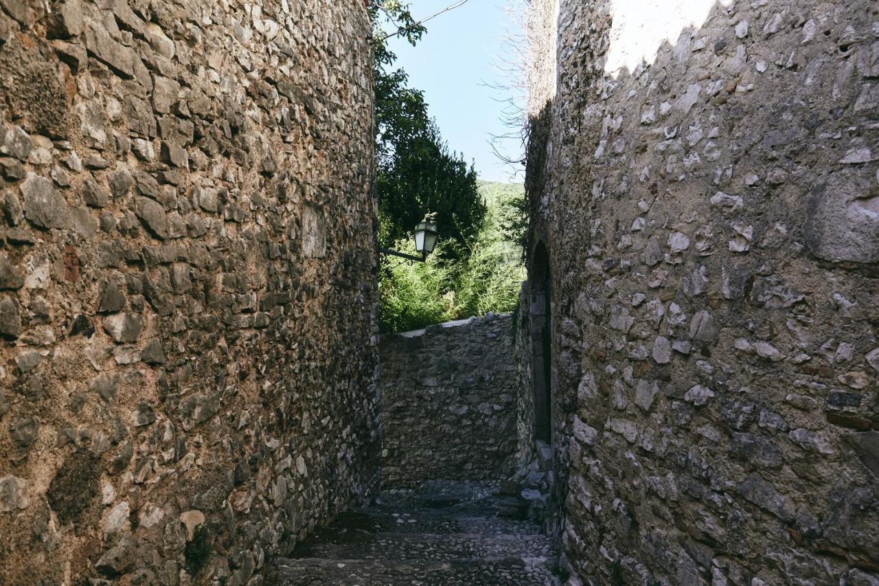 Albergo Diffuso Crispolti Labro Экстерьер фото