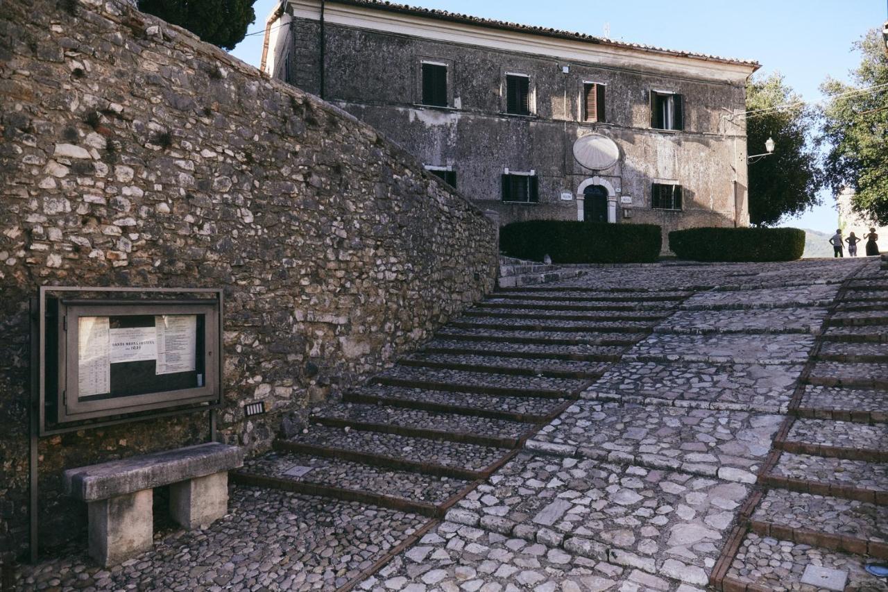 Albergo Diffuso Crispolti Labro Экстерьер фото