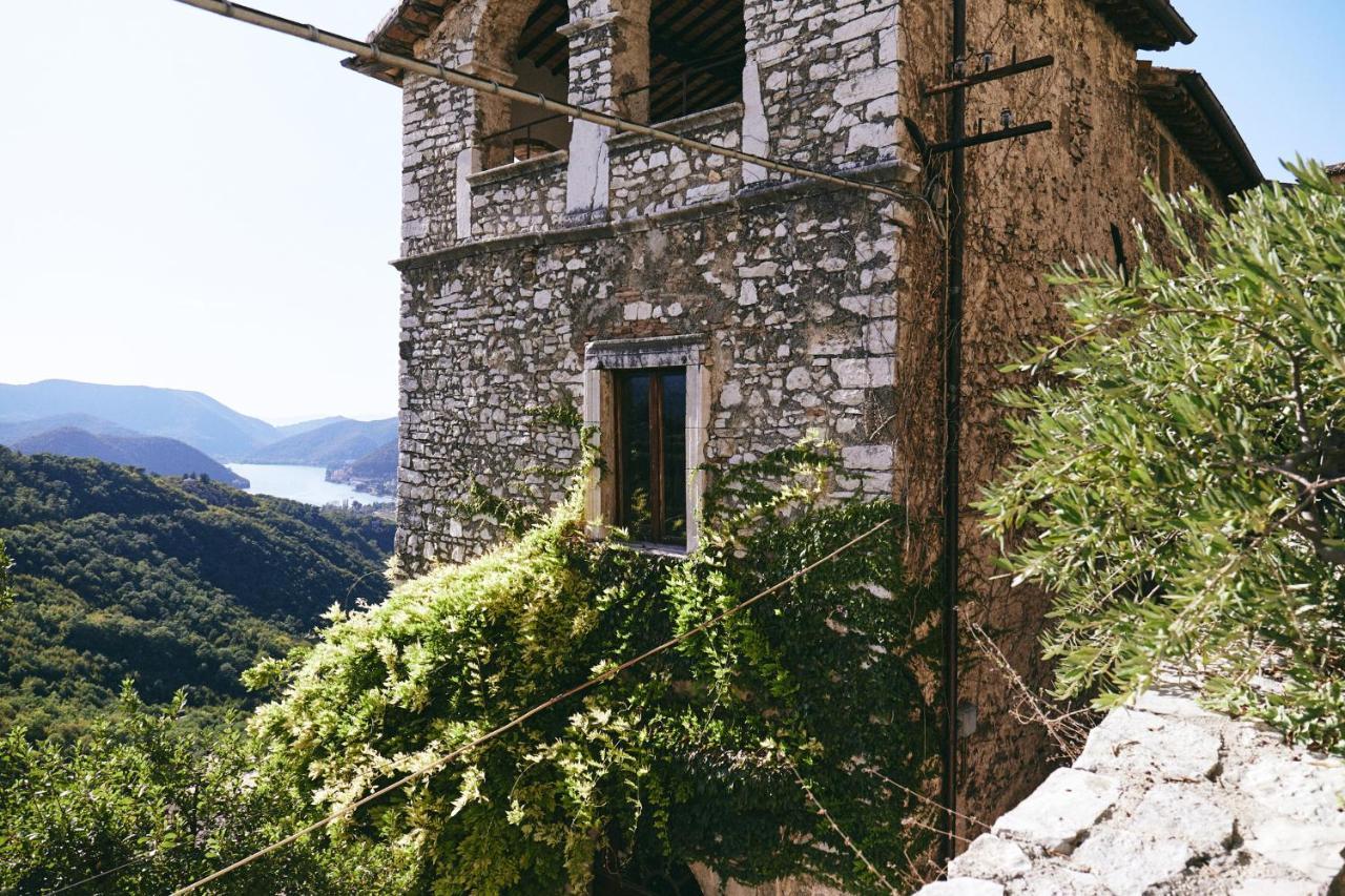 Albergo Diffuso Crispolti Labro Экстерьер фото