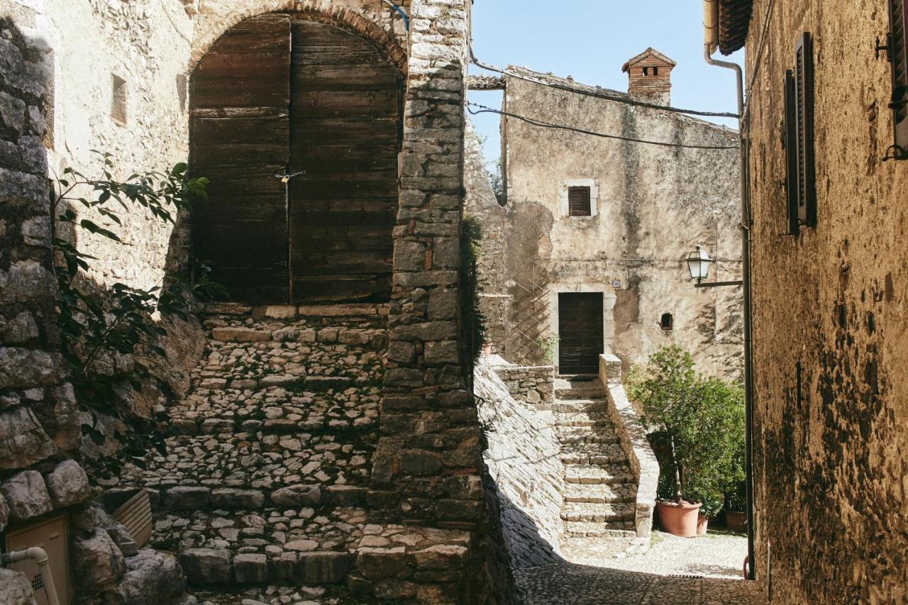 Albergo Diffuso Crispolti Labro Экстерьер фото