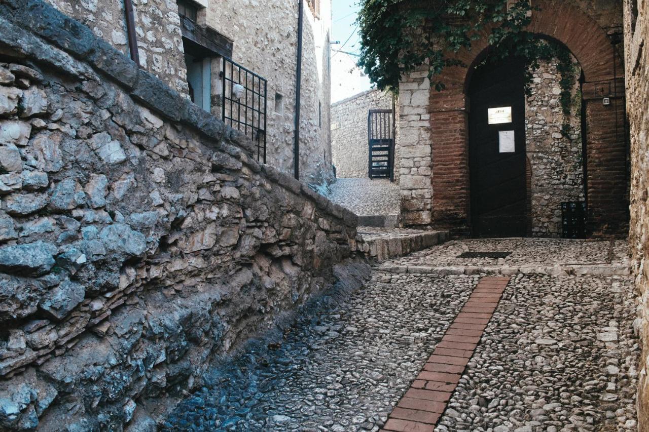Albergo Diffuso Crispolti Labro Экстерьер фото